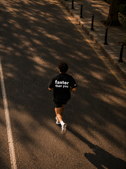 Oversized T-shirt - Faster Than You Black